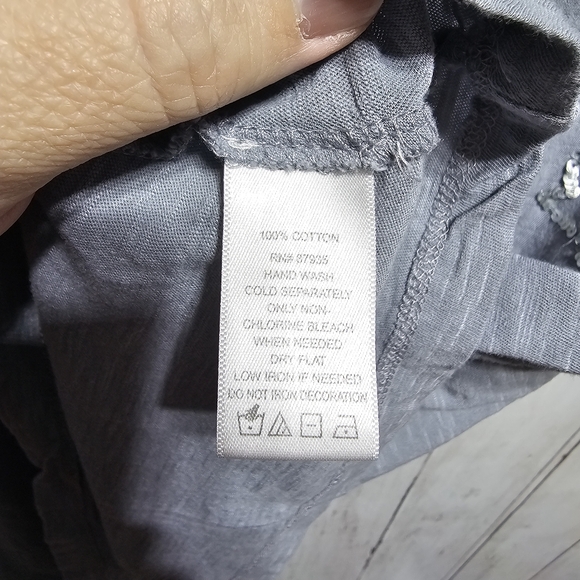 LOGO by Lori Goldstein Gray Embellished Sequin & Bead Tunic Shirt Size Medium. - Picture 6 of 7